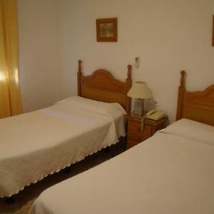 Habitación con 2 Camas Individuales
